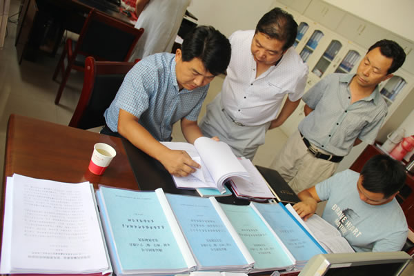 市交通運輸局黨組書記、局長馬潤同志對隴運集團公司全面從嚴治黨及黨風廉政建設進行專題調(diào)研